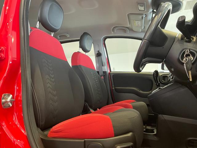 ご覧いただきありがとうございます。車両詳細等お気軽に店舗スタッフまでお問い合わせください。通話無料の専用フリーダイヤルもご用意しております【００７８−６０４２−１５４１】ぜひご利用ください。