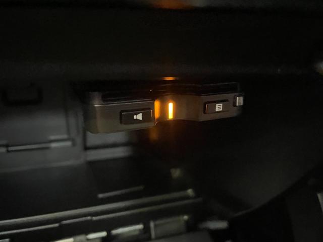 ご覧いただきありがとうございます。車両詳細等お気軽に店舗スタッフまでお問い合わせください。通話無料の専用フリーダイヤルもご用意しております【００７８−６０４２−１５４１】ぜひご利用ください。