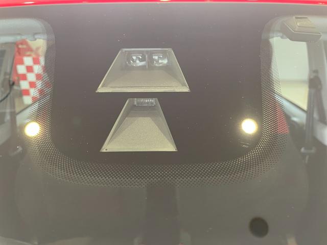 ご覧いただきありがとうございます。車両詳細等お気軽に店舗スタッフまでお問い合わせください。通話無料の専用フリーダイヤルもご用意しております【００７８−６０４２−１５４１】ぜひご利用ください。