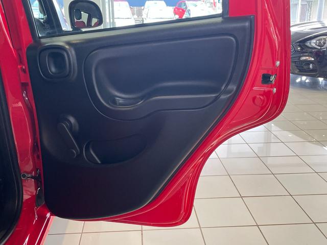 ご覧いただきありがとうございます。車両詳細等お気軽に店舗スタッフまでお問い合わせください。通話無料の専用フリーダイヤルもご用意しております【００７８−６０４２−１５４１】ぜひご利用ください。