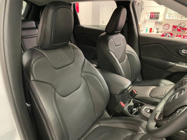 ロンジチュード ローンチエディション 新車保証継承 ワンオーナー ドラレコ ナビ バックカメラ ETC(13枚目)