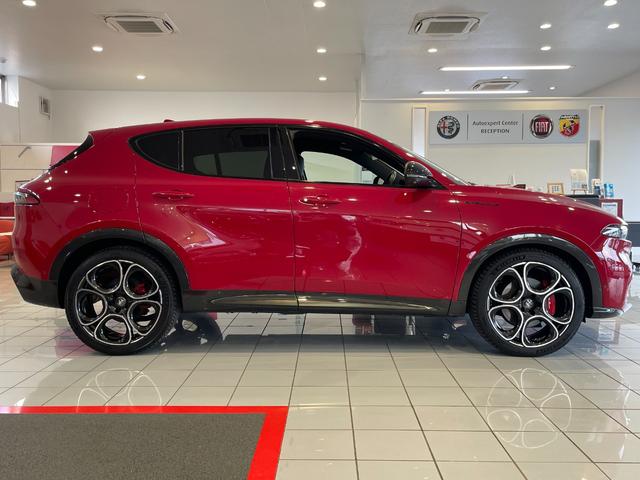 トナーレ エディツィオーネ　スペチアーレ　限定車／ブラックレザー／メモリー付パワーシート／ベンチレーション／純正ナビ／アラウンドビューモニター／ドラレコ前後／ＥＴＣ２．０／マトリクスＬＥＤ／ＡＣＣ／レーンキープ／ハーマンカードン／保証継承（4枚目）