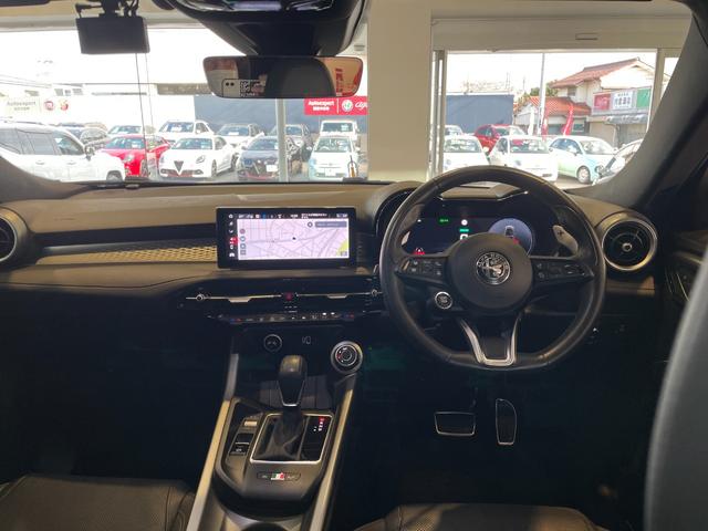 トナーレ エディツィオーネ　スペチアーレ　限定車／ブラックレザー／メモリー付パワーシート／ベンチレーション／純正ナビ／アラウンドビューモニター／ドラレコ前後／ＥＴＣ２．０／マトリクスＬＥＤ／ＡＣＣ／レーンキープ／ハーマンカードン／保証継承（15枚目）