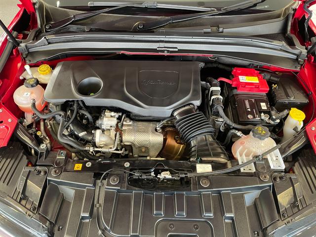 トナーレ エディツィオーネ　スペチアーレ　限定車／ブラックレザー／メモリー付パワーシート／ベンチレーション／純正ナビ／アラウンドビューモニター／ドラレコ前後／ＥＴＣ２．０／マトリクスＬＥＤ／ＡＣＣ／レーンキープ／ハーマンカードン／保証継承（17枚目）