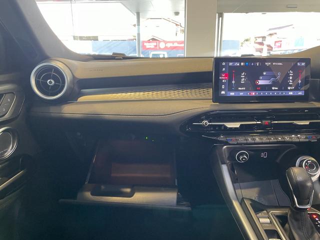 トナーレ エディツィオーネ　スペチアーレ　限定車／ブラックレザー／メモリー付パワーシート／ベンチレーション／純正ナビ／アラウンドビューモニター／ドラレコ前後／ＥＴＣ２．０／マトリクスＬＥＤ／ＡＣＣ／レーンキープ／ハーマンカードン／保証継承（57枚目）