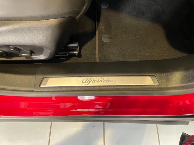 トナーレ エディツィオーネ　スペチアーレ　限定車／ブラックレザー／メモリー付パワーシート／ベンチレーション／純正ナビ／アラウンドビューモニター／ドラレコ前後／ＥＴＣ２．０／マトリクスＬＥＤ／ＡＣＣ／レーンキープ／ハーマンカードン／保証継承（61枚目）