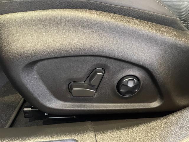 トナーレ エディツィオーネ　スペチアーレ　限定車／ブラックレザー／メモリー付パワーシート／ベンチレーション／純正ナビ／アラウンドビューモニター／ドラレコ前後／ＥＴＣ２．０／マトリクスＬＥＤ／ＡＣＣ／レーンキープ／ハーマンカードン／保証継承（70枚目）