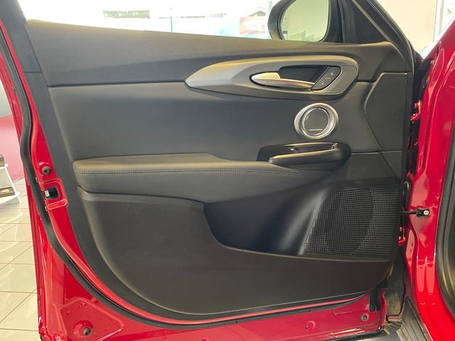 トナーレ エディツィオーネ　スペチアーレ　限定車／ブラックレザー／メモリー付パワーシート／ベンチレーション／純正ナビ／アラウンドビューモニター／ドラレコ前後／ＥＴＣ２．０／マトリクスＬＥＤ／ＡＣＣ／レーンキープ／ハーマンカードン／保証継承（76枚目）