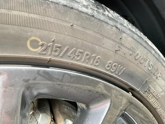 ＭＡＺＤＡ３ファストバック ２０Ｓバーガンディ　セレクション　４ＷＤ／３６０度セーフティＰＫＧ／衝突軽減ブレーキ／ＡＴ誤発進抑制／全車速追従レーダークルコン／車線逸脱警報システム／クルージングトラフィックサポート／ＢＳＭ／専用赤革／８．８型マツコネ／ＥＴＣ（16枚目）