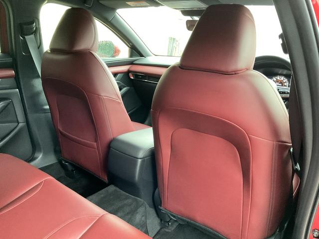 ＭＡＺＤＡ３ファストバック ２０Ｓバーガンディ　セレクション　４ＷＤ／３６０度セーフティＰＫＧ／衝突軽減ブレーキ／ＡＴ誤発進抑制／全車速追従レーダークルコン／車線逸脱警報システム／クルージングトラフィックサポート／ＢＳＭ／専用赤革／８．８型マツコネ／ＥＴＣ（22枚目）