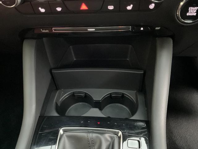 ＭＡＺＤＡ３ファストバック ２０Ｓバーガンディ　セレクション　４ＷＤ／３６０度セーフティＰＫＧ／衝突軽減ブレーキ／ＡＴ誤発進抑制／全車速追従レーダークルコン／車線逸脱警報システム／クルージングトラフィックサポート／ＢＳＭ／専用赤革／８．８型マツコネ／ＥＴＣ（28枚目）