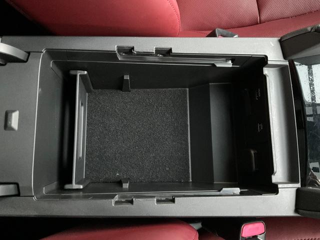 ＭＡＺＤＡ３ファストバック ２０Ｓバーガンディ　セレクション　４ＷＤ／３６０度セーフティＰＫＧ／衝突軽減ブレーキ／ＡＴ誤発進抑制／全車速追従レーダークルコン／車線逸脱警報システム／クルージングトラフィックサポート／ＢＳＭ／専用赤革／８．８型マツコネ／ＥＴＣ（60枚目）