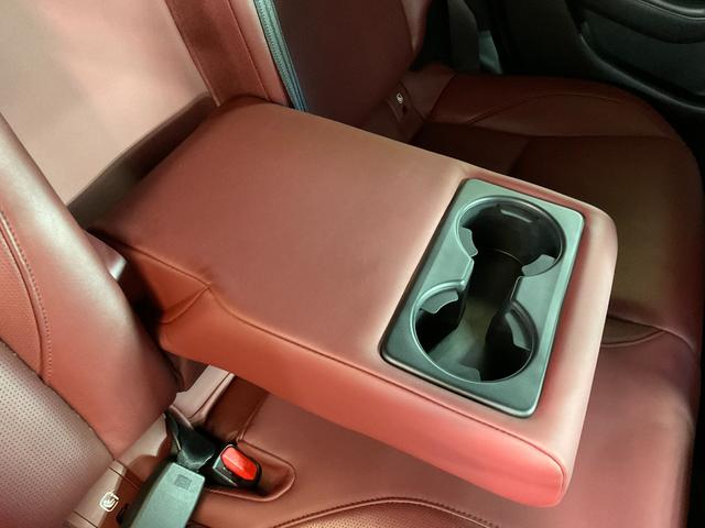 ＭＡＺＤＡ３ファストバック ＸＤバーガンディ　セレクション　４ＷＤ／３６０度セーフティＰＫＧ／ＢＯＳＥ／シグネチャーＳＴＹＬＥ（フルエアロ／ＢＢＳ製ＡＷ）／衝突軽減ブレーキ／全車速追従クルコン／クルージングトラフィックサポート／ＢＳＭ／８．８マツコネ／ＥＴＣ（39枚目）