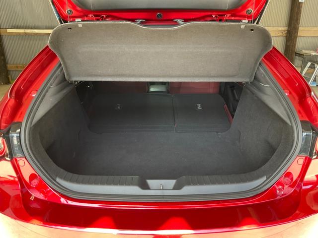 ＭＡＺＤＡ３ファストバック ＸＤバーガンディ　セレクション　４ＷＤ／３６０度セーフティＰＫＧ／ＢＯＳＥ／シグネチャーＳＴＹＬＥ（フルエアロ／ＢＢＳ製ＡＷ）／衝突軽減ブレーキ／全車速追従クルコン／クルージングトラフィックサポート／ＢＳＭ／８．８マツコネ／ＥＴＣ（40枚目）