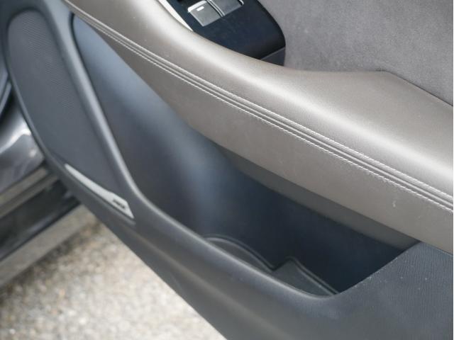 アテンザセダン ２５Ｓ　Ｌパッケージ　自社ユーザー買取車／後期型／３６０度ビュー／ＢＯＳＥサウンド／衝突軽減ブレーキ／レーダークルコン／ＢＳＭ／マツコネナビ／茶本革シート／Ｐシート／シートメモリ／シートヒーター／ステアヒーター（13枚目）