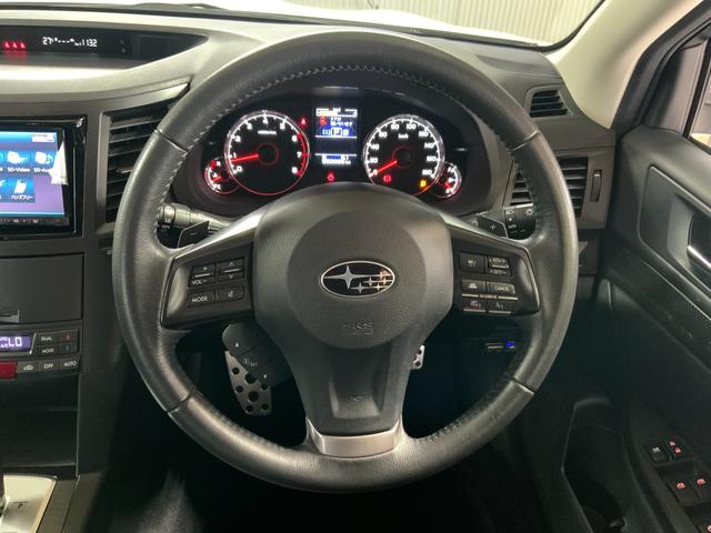 レガシィツーリングワゴン ２．０ＧＴ　ＤＩＴアイサイト　４ＷＤ　ＥＴＣ　バックカメラ　ＴＶ　オートクルーズコントロール　アルミホイール　オートライト　ＨＩＤ　スマートキー　電動格納ミラー　ＣＶＴ　盗難防止システム　衝突安全ボディ　ＡＢＳ　ＥＳＣ　ＣＤ（11枚目）