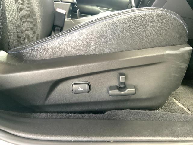 レガシィツーリングワゴン ２．０ＧＴ　ＤＩＴアイサイト　４ＷＤ　ＥＴＣ　バックカメラ　ＴＶ　オートクルーズコントロール　アルミホイール　オートライト　ＨＩＤ　スマートキー　電動格納ミラー　ＣＶＴ　盗難防止システム　衝突安全ボディ　ＡＢＳ　ＥＳＣ　ＣＤ（31枚目）