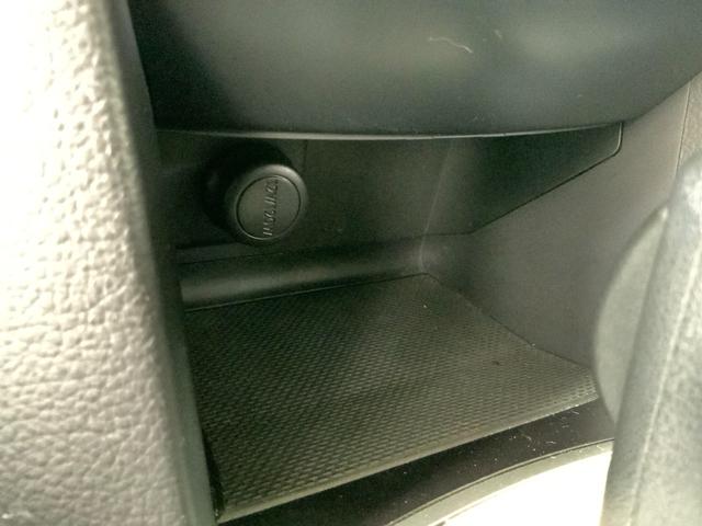 レガシィツーリングワゴン ２．０ＧＴ　ＤＩＴアイサイト　４ＷＤ　ＥＴＣ　バックカメラ　ＴＶ　オートクルーズコントロール　アルミホイール　オートライト　ＨＩＤ　スマートキー　電動格納ミラー　ＣＶＴ　盗難防止システム　衝突安全ボディ　ＡＢＳ　ＥＳＣ　ＣＤ（56枚目）