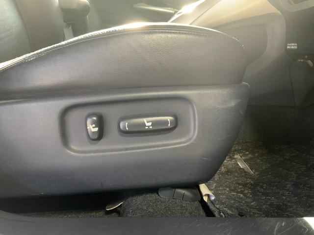 ブレイド Ｇ　ＥＴＣ　バックカメラ　ナビ　ＴＶ　アルミホイール　オートライト　ＨＩＤ　パワーシート　スマートキー　電動格納ミラー　シートヒーター　ＣＶＴ　盗難防止システム　衝突安全ボディ　ＡＢＳ　ＥＳＣ　ＣＤ（54枚目）