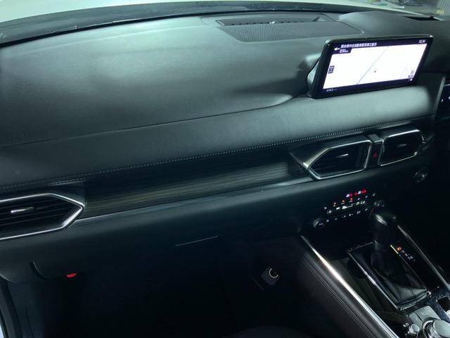 ＣＸ－８ ＸＤ　Ｌパッケージ　黒革／ＢＯＳＥ／衝突軽減／追従クルコン／誤発進抑制／ＢＳＭ／ＬＫＡ／アダプティブＬＥＤヘッド／１・２列目シートヒーター／１列目パワーシート・ベンチレーション／パワーバックドア／１０．２５インチマツコネ（47枚目）