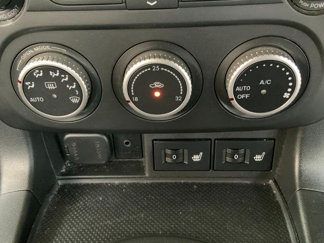 ロードスター ＲＳ　オープンカー　ＥＴＣ　ＨＩＤ　ＭＴ　スマートキー　シートヒーター　アルミホイール　盗難防止システム　衝突安全ボディ　ＡＢＳ　ＣＤ　ミュージックプレイヤー接続可　エアコン　パワーステアリング（6枚目）