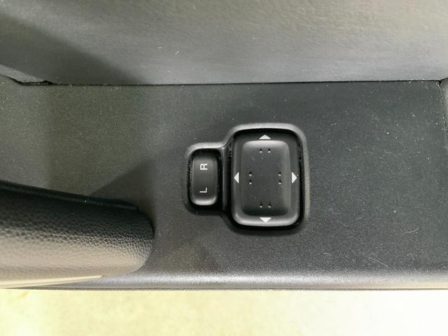 ロードスター ＲＳ　オープンカー　ＥＴＣ　ＨＩＤ　ＭＴ　スマートキー　シートヒーター　アルミホイール　盗難防止システム　衝突安全ボディ　ＡＢＳ　ＣＤ　ミュージックプレイヤー接続可　エアコン　パワーステアリング（31枚目）