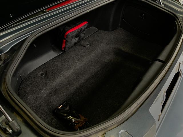ロードスター ＲＳ　オープンカー　ＥＴＣ　ＨＩＤ　ＭＴ　スマートキー　シートヒーター　アルミホイール　盗難防止システム　衝突安全ボディ　ＡＢＳ　ＣＤ　ミュージックプレイヤー接続可　エアコン　パワーステアリング（39枚目）