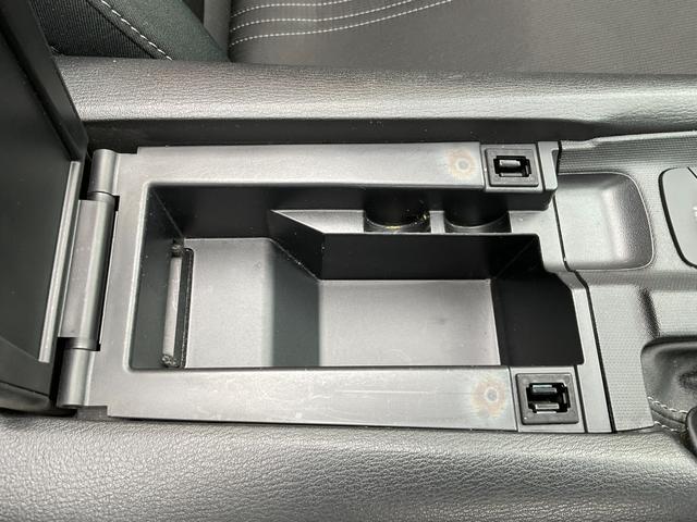 ロードスター Ｓスペシャルパッケージ　オープンカー　ドライブレコーダー　ＥＴＣ　バックカメラ　ナビ　ＴＶ　クリアランスソナー　オートクルーズコントロール　レーンアシスト　衝突被害軽減システム　オートライト　ＬＥＤヘッドランプ　ＭＴ（46枚目）