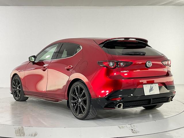 ＭＡＺＤＡ３ファストバック Ｘバーガンディ　セレクション　ＥＴＣ　全周囲カメラ　クリアランスソナー　オートクルーズコントロール　衝突被害軽減システム　アルミホイール　オートマチックハイビーム　オートライト　ＬＥＤヘッドランプ　サンルーフ　パワーシート（17枚目）