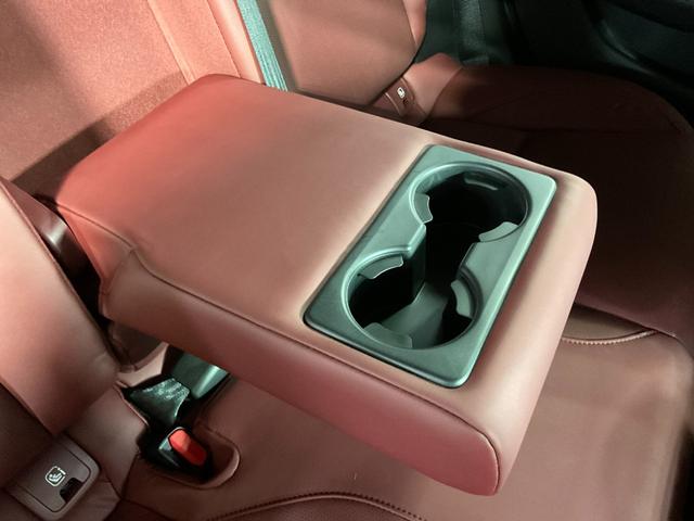 ＭＡＺＤＡ３ファストバック Ｘバーガンディ　セレクション　ＥＴＣ　全周囲カメラ　クリアランスソナー　オートクルーズコントロール　衝突被害軽減システム　アルミホイール　オートマチックハイビーム　オートライト　ＬＥＤヘッドランプ　サンルーフ　パワーシート（32枚目）
