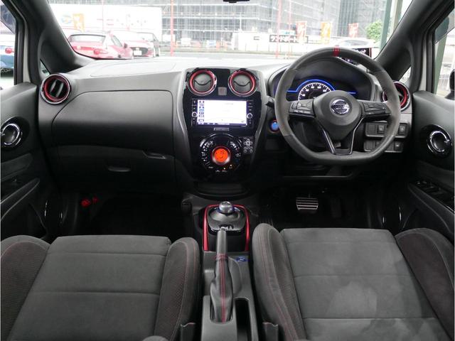 ノート e-パワーニスモ S ブラックリミテッド 最終型/エンジン出力83PS/インテリジェントアラビュー・エマブレ・クルコン/車線逸脱警報/踏間違い衝突防止/ブラックデカール/LEDヘッド/ハイビームアシスト/純正ナビ/ETC※社外マフラー・AW(12枚目)