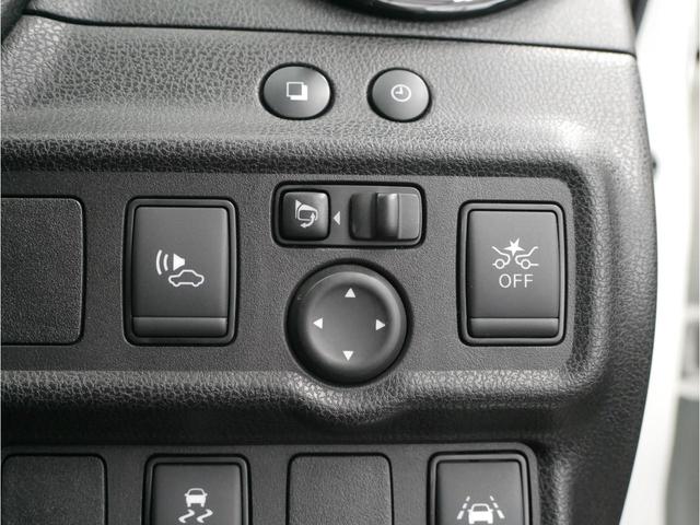 ノート e-パワーニスモ S ブラックリミテッド 最終型/エンジン出力83PS/インテリジェントアラビュー・エマブレ・クルコン/車線逸脱警報/踏間違い衝突防止/ブラックデカール/LEDヘッド/ハイビームアシスト/純正ナビ/ETC※社外マフラー・AW(22枚目)