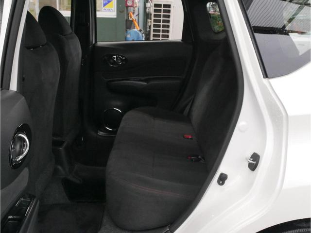 ノート e-パワーニスモ S ブラックリミテッド 最終型/エンジン出力83PS/インテリジェントアラビュー・エマブレ・クルコン/車線逸脱警報/踏間違い衝突防止/ブラックデカール/LEDヘッド/ハイビームアシスト/純正ナビ/ETC※社外マフラー・AW(25枚目)