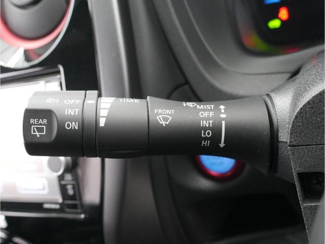 ノート e-パワーニスモ S ブラックリミテッド 最終型/エンジン出力83PS/インテリジェントアラビュー・エマブレ・クルコン/車線逸脱警報/踏間違い衝突防止/ブラックデカール/LEDヘッド/ハイビームアシスト/純正ナビ/ETC※社外マフラー・AW(37枚目)