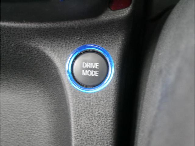 ノート e-パワーニスモ S ブラックリミテッド 最終型/エンジン出力83PS/インテリジェントアラビュー・エマブレ・クルコン/車線逸脱警報/踏間違い衝突防止/ブラックデカール/LEDヘッド/ハイビームアシスト/純正ナビ/ETC※社外マフラー・AW(38枚目)