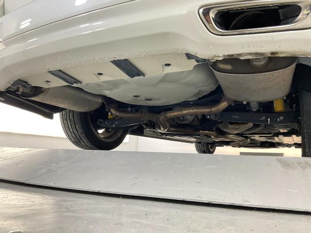 レガシィツーリングワゴン 2.0GT DITアイサイト 4WD/革シート/シートヒーター/シートポジションメモリー/マッキントッシュサウンドシステム/HDDナビセット/Bカメラ/アイサイト/HIDヘッド/BILSTEINダンパー/※純正フルエアロ(13枚目)
