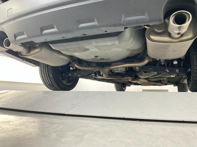 エクシーガクロスオーバー7 モダンスタイル 4WD/3列7人乗/アイサイトVer.2(プリクラッシュブレーキ/AT誤発進抑制機能/全車速追従クルコン/車線逸脱警報)/HIDヘッド/黒合皮ハーフレザーシート/DOP純正ナビ/Bカメラ/ETC(13枚目)