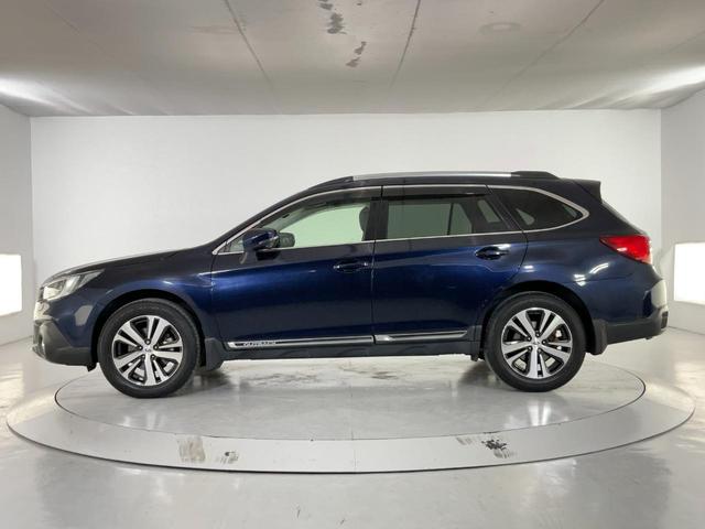 レガシィアウトバック リミテッド 4WD/後期E型/アイサイトセイフティプラス/アイサイトVer.3/パワーバックドア/ステアリング連動LEDヘッド/黒革シート/全席シートヒーター/前席Pシート/DIATONEナビ/ETC/ドラレコ(5枚目)