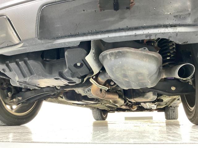 エクリプスクロス ブラックエディション　４ＷＤ／ｅ－アシスト（衝突軽減／車線逸脱警報／ＡＴハイビーム／誤発進抑制／後側方車両検知警報）／レーダークルコン／ＬＥＤヘッド／Ｆフォグ／シートヒーター／ＭＭＣＳナビ／マルチアラウンドモニター／ＥＴＣ（13枚目）