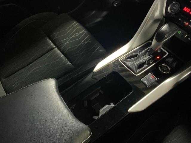 エクリプスクロス ブラックエディション　４ＷＤ／ｅ－アシスト（衝突軽減／車線逸脱警報／ＡＴハイビーム／誤発進抑制／後側方車両検知警報）／レーダークルコン／ＬＥＤヘッド／Ｆフォグ／シートヒーター／ＭＭＣＳナビ／マルチアラウンドモニター／ＥＴＣ（25枚目）