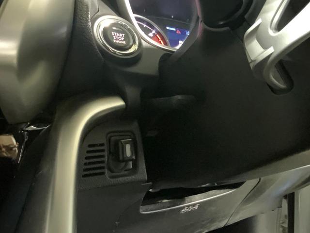 エクリプスクロス ブラックエディション　４ＷＤ／ｅ－アシスト（衝突軽減／車線逸脱警報／ＡＴハイビーム／誤発進抑制／後側方車両検知警報）／レーダークルコン／ＬＥＤヘッド／Ｆフォグ／シートヒーター／ＭＭＣＳナビ／マルチアラウンドモニター／ＥＴＣ（33枚目）