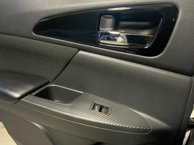 エクリプスクロス ブラックエディション　４ＷＤ／ｅ－アシスト（衝突軽減／車線逸脱警報／ＡＴハイビーム／誤発進抑制／後側方車両検知警報）／レーダークルコン／ＬＥＤヘッド／Ｆフォグ／シートヒーター／ＭＭＣＳナビ／マルチアラウンドモニター／ＥＴＣ（35枚目）