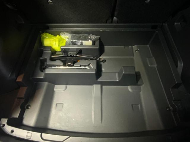 エクリプスクロス ブラックエディション　４ＷＤ／ｅ－アシスト（衝突軽減／車線逸脱警報／ＡＴハイビーム／誤発進抑制／後側方車両検知警報）／レーダークルコン／ＬＥＤヘッド／Ｆフォグ／シートヒーター／ＭＭＣＳナビ／マルチアラウンドモニター／ＥＴＣ（41枚目）