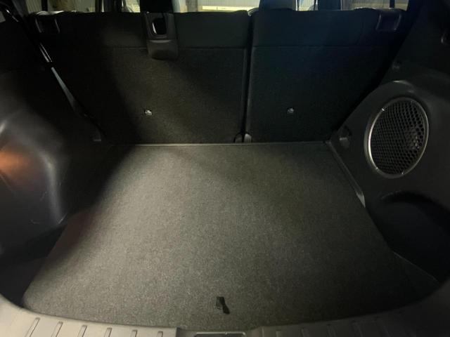 エクリプスクロス ブラックエディション　４ＷＤ／ｅ－アシスト（衝突軽減／車線逸脱警報／ＡＴハイビーム／誤発進抑制／後側方車両検知警報）／レーダークルコン／ＬＥＤヘッド／Ｆフォグ／シートヒーター／ＭＭＣＳナビ／マルチアラウンドモニター／ＥＴＣ（49枚目）