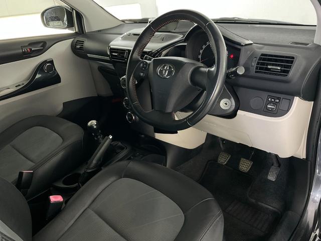 TOYOTA IQ 130G MT LEATHER PACKAGE