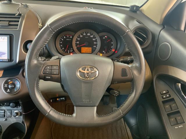 ヴァンガード ２４０Ｓ　Ｇパッケージ　４ＷＤ　ワンオーナー　ドライブレコーダー　ＥＴＣ　バックカメラ　クリアランスソナー　オートクルーズコントロール　パワーシート　サンルーフ　ナビ　ＴＶ　オートライト　ＨＩＤ　アルミホイール　スマートキー（14枚目）