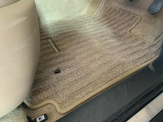 ヴァンガード ２４０Ｓ　Ｇパッケージ　４ＷＤ　ワンオーナー　ドライブレコーダー　ＥＴＣ　バックカメラ　クリアランスソナー　オートクルーズコントロール　パワーシート　サンルーフ　ナビ　ＴＶ　オートライト　ＨＩＤ　アルミホイール　スマートキー（25枚目）