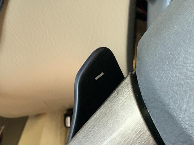 ヴァンガード ２４０Ｓ　Ｇパッケージ　４ＷＤ　ワンオーナー　ドライブレコーダー　ＥＴＣ　バックカメラ　クリアランスソナー　オートクルーズコントロール　パワーシート　サンルーフ　ナビ　ＴＶ　オートライト　ＨＩＤ　アルミホイール　スマートキー（26枚目）