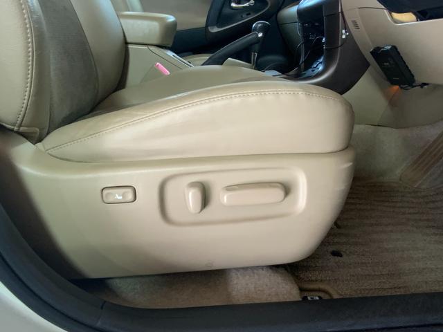 ヴァンガード ２４０Ｓ　Ｇパッケージ　４ＷＤ　ワンオーナー　ドライブレコーダー　ＥＴＣ　バックカメラ　クリアランスソナー　オートクルーズコントロール　パワーシート　サンルーフ　ナビ　ＴＶ　オートライト　ＨＩＤ　アルミホイール　スマートキー（28枚目）