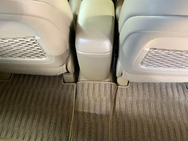 ヴァンガード ２４０Ｓ　Ｇパッケージ　４ＷＤ　ワンオーナー　ドライブレコーダー　ＥＴＣ　バックカメラ　クリアランスソナー　オートクルーズコントロール　パワーシート　サンルーフ　ナビ　ＴＶ　オートライト　ＨＩＤ　アルミホイール　スマートキー（53枚目）